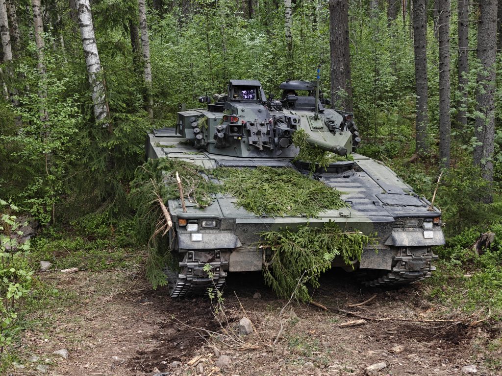 CV9030FIN waiting in ambush